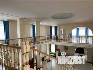 Дом 1450м², 3-этажный, на длительный срок,