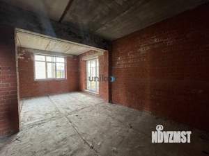 Дом 226м², 2-этажный, участок 8 сот.