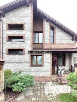 Дом 203м², 2-этажный, участок 14 сот.