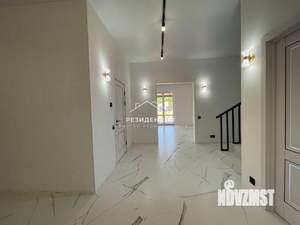 Дом 250м², 2-этажный, участок 15 сот.