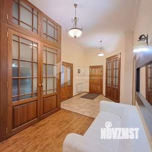 Коттедж 430м², 2-этажный, участок 35 сот.