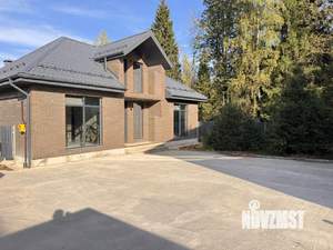 Дом 160м², 2-этажный, участок 10 сот.