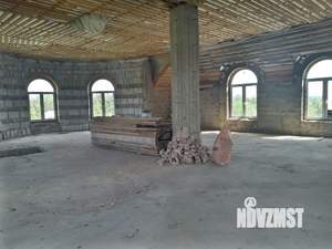 Дом 549м², 3-этажный, участок 8 сот.