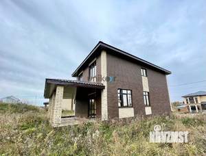 Дом 226м², 2-этажный, участок 8 сот.