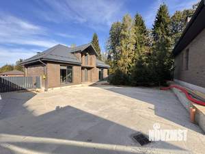 Дом 160м², 2-этажный, участок 10 сот.