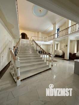 Дом 1450м², 3-этажный, на длительный срок, 