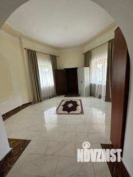 Дом 1450м², 3-этажный, на длительный срок, 