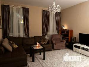Дом 150м², 2-этажный, на длительный срок, 