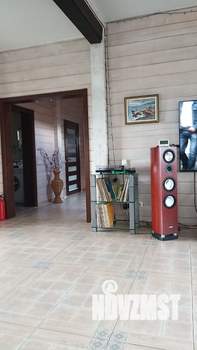 Коттедж 250м², 2-этажный, участок 16 сот.  