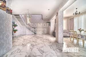 Дом 182м², 2-этажный, участок 9 сот.  