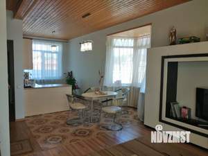 Дом 220м², 2-этажный, участок 24 сот.  