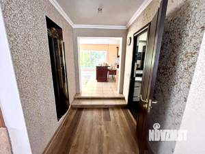 Дом 185м², 2-этажный, участок 10 сот.  