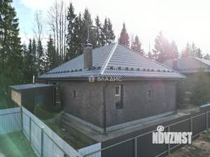 Дом 161м², 2-этажный, участок 10 сот.  