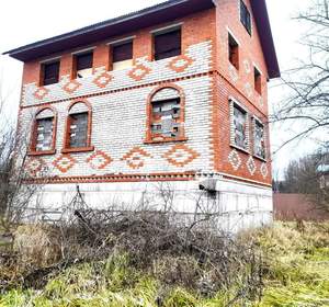 Дом 96м², 2-этажный, участок 10 сот.  