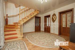 Дом 228м², 2-этажный, участок 15 сот.  