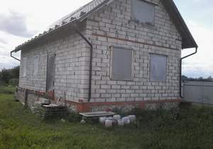 Дом 140м², 2-этажный, участок 10 сот.  