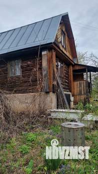Дом 40м², 2-этажный, участок 6 сот.  