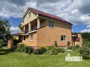 Дом 215м², 3-этажный, участок 14 сот.  