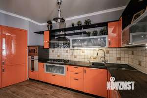 Дом 228м², 2-этажный, участок 15 сот.  