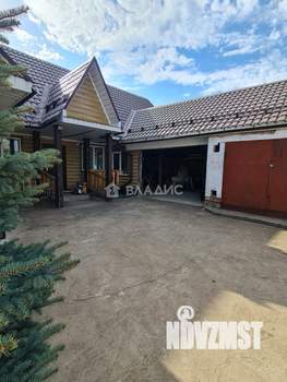 Дом 180м², 2-этажный, участок 20 сот.  