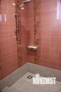 Дом 280м², 3-этажный, участок 15 сот.  