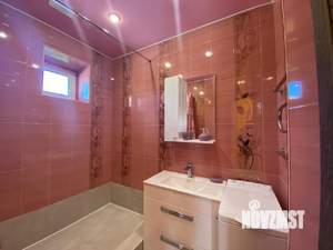Дом 274м², 2-этажный, участок 15 сот.  