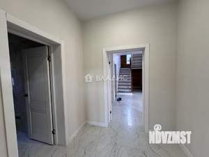 Дом 210м², 2-этажный, участок 10 сот.  
