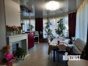 Дом 140м², 2-этажный, участок 10 сот.  