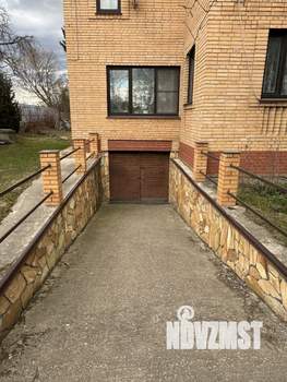 Дом 185м², 2-этажный, участок 10 сот.  