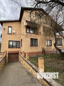Дом 185м², 2-этажный, участок 10 сот.  