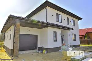 Дом 250м², 2-этажный, участок 15 сот.  