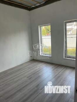 Дом 160м², 2-этажный, участок 10 сот.  