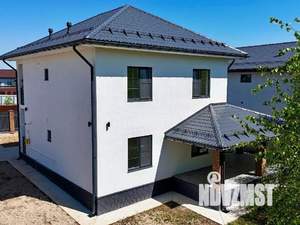 Дом 210м², 2-этажный, участок 15 сот.  