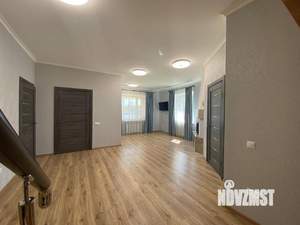 Дом 274м², 2-этажный, участок 15 сот.  