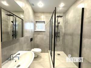 Дом 140м², 2-этажный, участок 10 сот.  