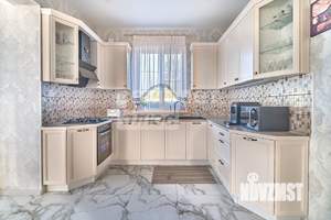 Дом 182м², 2-этажный, участок 9 сот.  