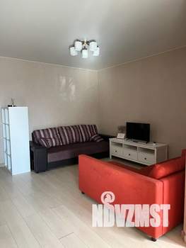 2-к квартира, посуточно, 40м2, 1/10 этаж