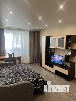 1-к квартира, посуточно, 38м2, 6/9 этаж