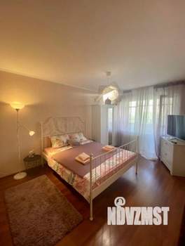 1-к квартира, посуточно, 35м2, 4/9 этаж