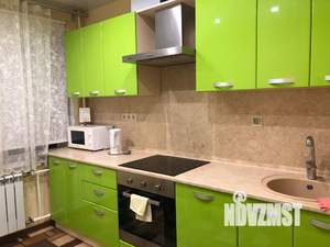 1-к квартира, посуточно, 38м2, 8/12 этаж