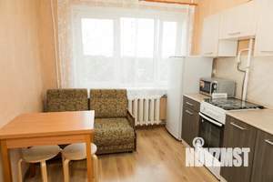 1-к квартира, посуточно, 37м2, 8/14 этаж