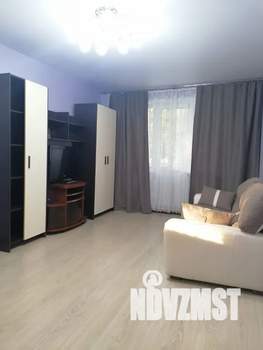 2-к квартира, посуточно, 44м2, 3/5 этаж