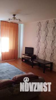 1-к квартира, посуточно, 41м2, 1/10 этаж