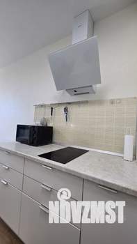 Студия квартира, посуточно, 32м2, 10/17 этаж