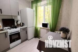 2-к квартира, посуточно, 58м2, 2/5 этаж