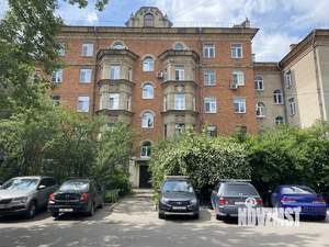 2-к квартира, вторичка, 59м2, 1/5 этаж