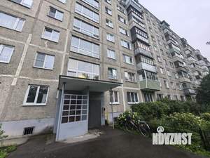 2-к квартира, вторичка, 50м2, 1/9 этаж