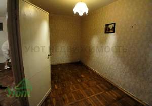 2-к квартира, вторичка, 45м2, 1/4 этаж