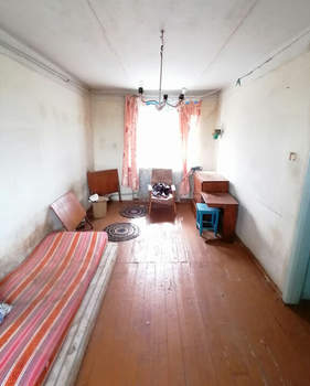 3-к квартира, вторичка, 77м2, 1/2 этаж