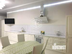 2-к квартира, вторичка, 83м2, 1/18 этаж